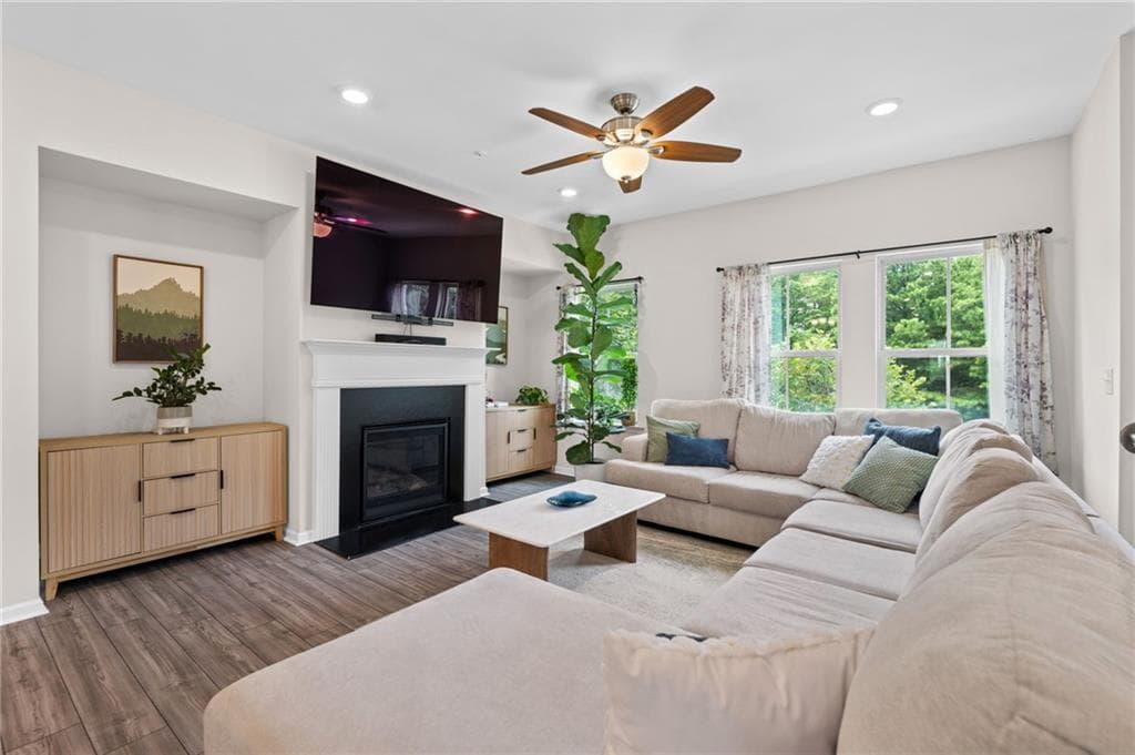 4 bedroom, 4 bathroom, 2,516 sq ft townhouse for sale at 743 Brecklin Lane, Woodstock, GA 30188