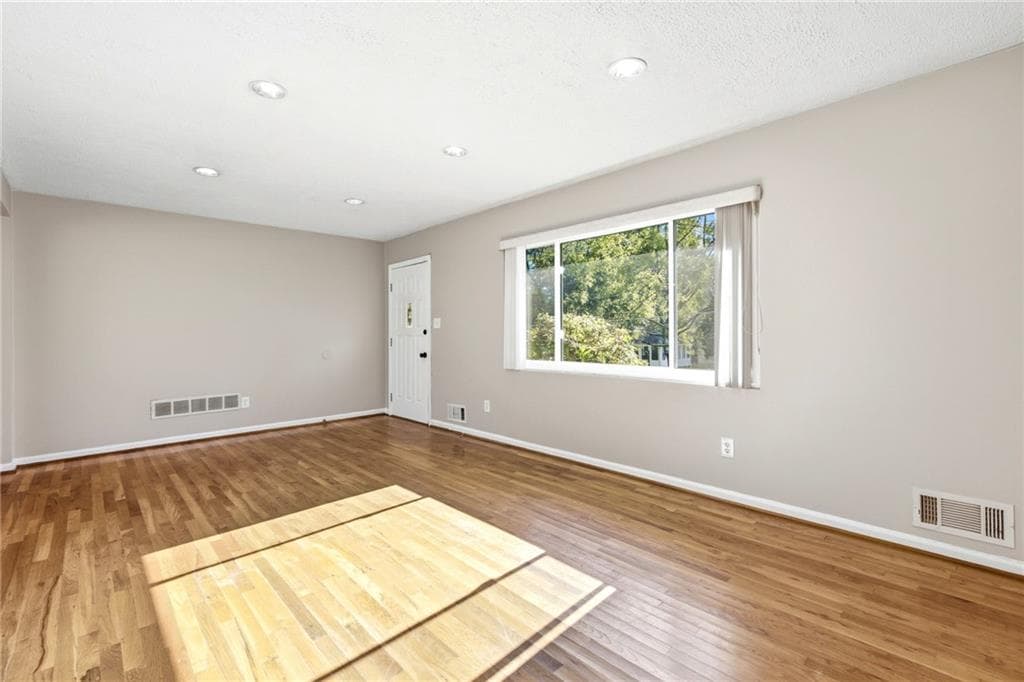 4 bedroom, 4 bathroom, 1,851 sq ft single family residence for rent at 2938 Dover Drive, Duluth, GA 30096 for $3,000 a month — photo 6