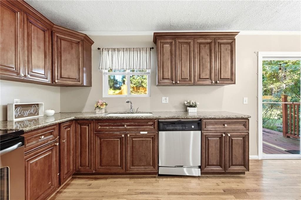 4 bedroom, 4 bathroom, 1,851 sq ft single family residence for rent at 2938 Dover Drive, Duluth, GA 30096 for $3,000 a month — photo 9