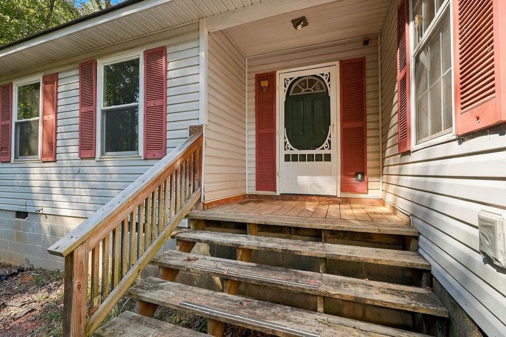 4 bedroom, 2 bathroom, 1,740 sq ft single family residence for sale at 4541 New Kings Bridge Road, Nicholson, GA 30565 — photo 2