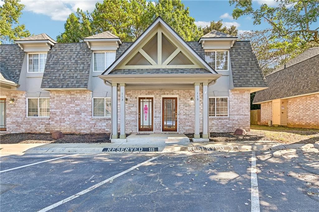 2 bedroom, 2 bathroom, 986 sq ft condominium for sale at 115 Rondak Circle, Smyrna, GA 30080