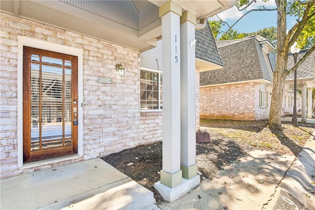 2 bedroom, 2 bathroom, 986 sq ft condominium for sale at 115 Rondak Circle, Smyrna, GA 30080 — photo 5