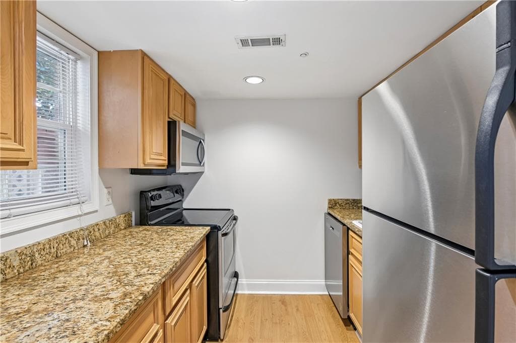 2 bedroom, 2 bathroom, 986 sq ft condominium for sale at 115 Rondak Circle, Smyrna, GA 30080 — photo 8