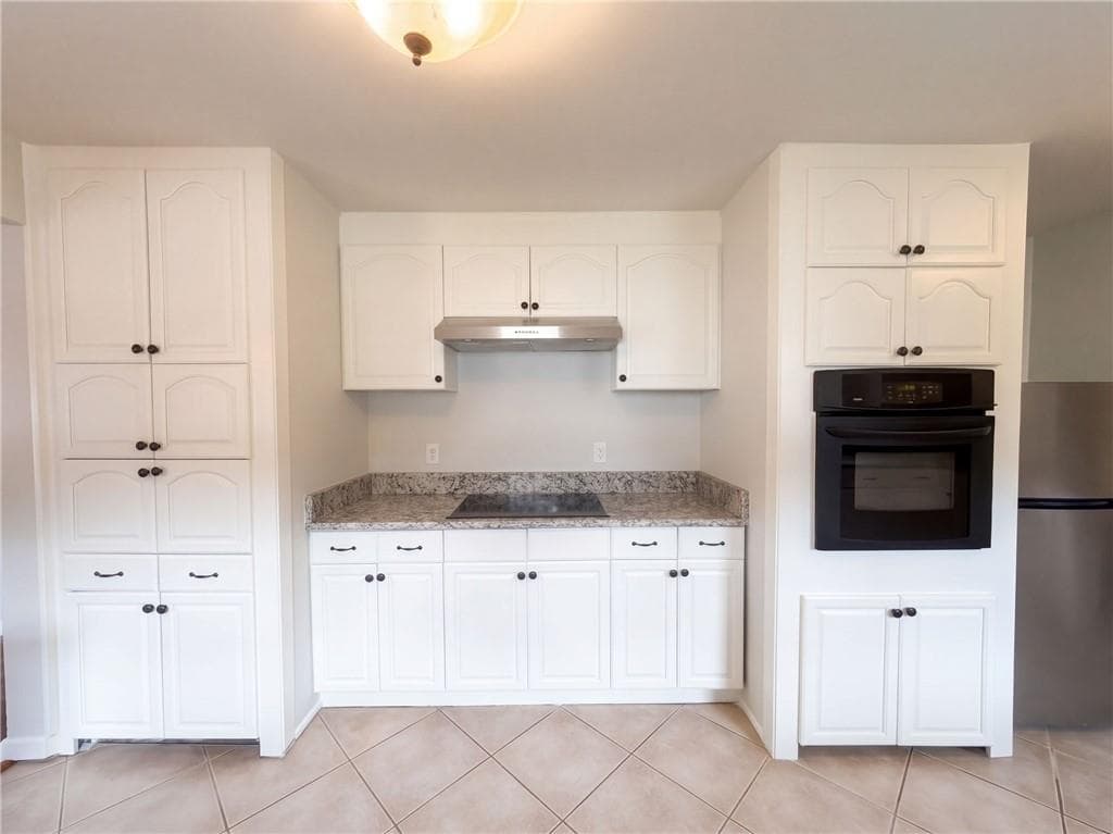 5 bedroom, 3 bathroom, 2,644 sq ft single family residence for sale at 670 Roland Hayes Parkway, Calhoun, GA 30701 — photo 9