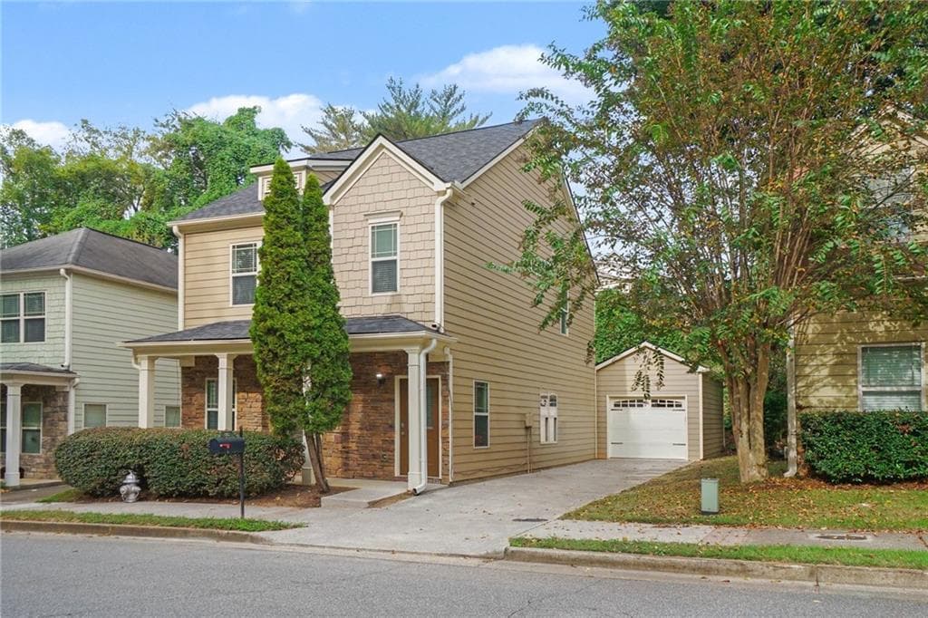 3 bedroom, 3 bathroom, 1,504 sq ft single family residence for sale at 202 W Marietta Street, Canton, GA 30114 — photo 1 of 15