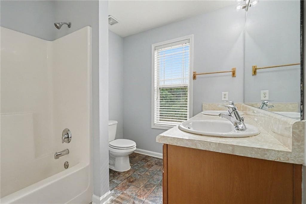 3 bedroom, 3 bathroom, 1,504 sq ft single family residence for sale at 202 W Marietta Street, Canton, GA 30114 — photo 10