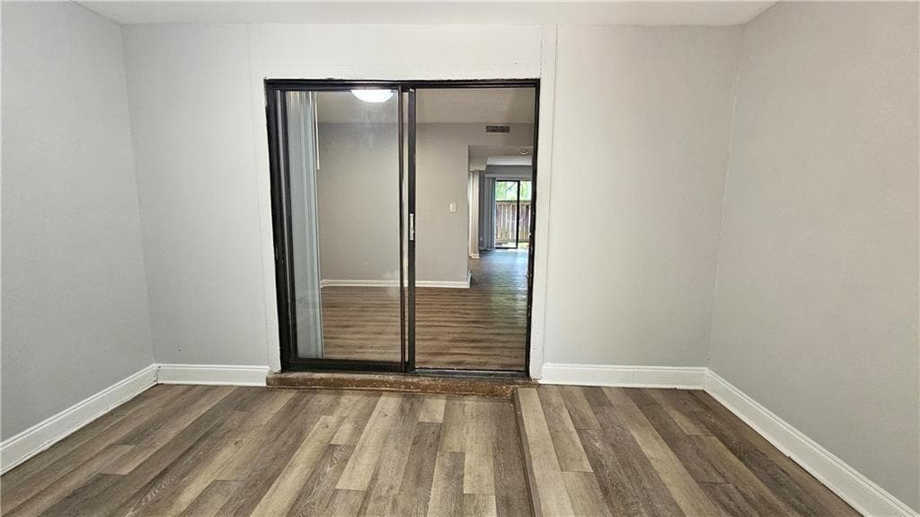 3 bedroom, 3 bathroom, 1,152 sq ft condominium for rent at 1403 Stone Mill Trace, Stone Mountain, GA 30083 for $1,550 a month — photo 6