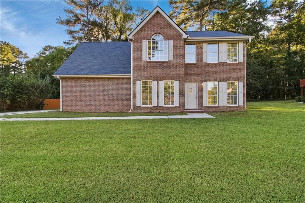 4 bedroom, 2 bathroom, 1,784 sq ft single family residence for sale at 6833 Sarah Jane Lane, Riverdale, GA 30296