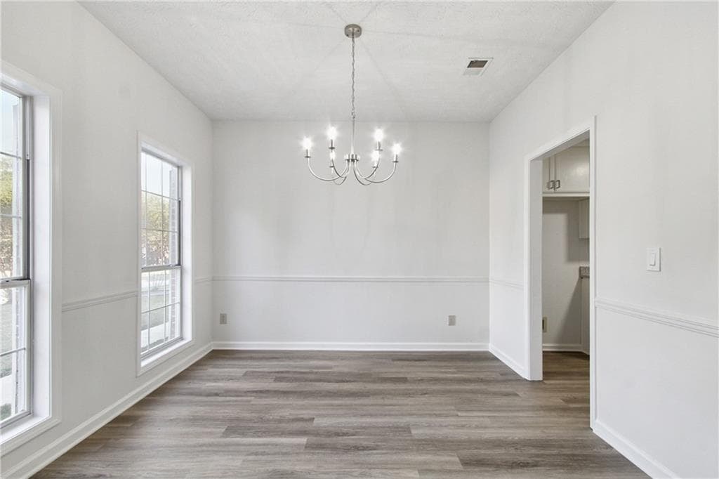 4 bedroom, 2 bathroom, 1,784 sq ft single family residence for sale at 6833 Sarah Jane Lane, Riverdale, GA 30296 — photo 8