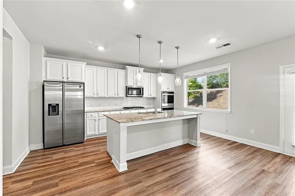 5 bedroom, 4 bathroom, 3,425 sq ft single family residence for rent at 3350 Long Creek Drive, Buford, GA 30519 for $2,750 a month — photo 10