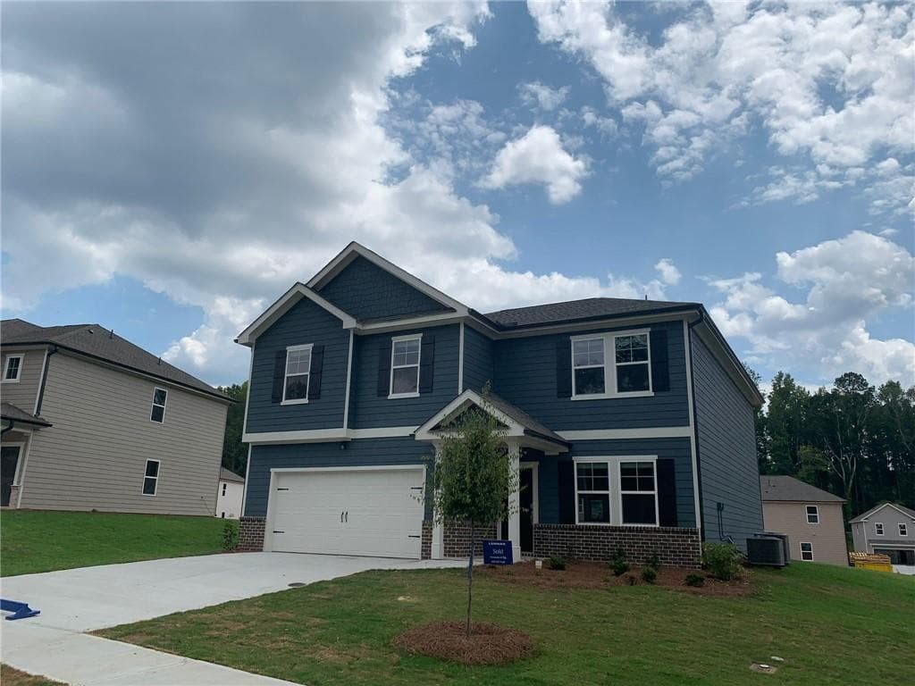 6 bedroom, 4 bathroom, 3,009 sq ft single family residence for rent at 200 Red Dragon Drive, Jefferson, GA 30549 for $2,750 a month — photo 2