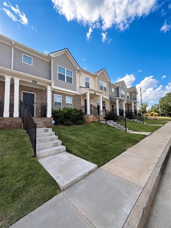 3 bedroom, 3 bathroom, 2,196 sq ft townhouse for rent at 403 Elgin Drive, Lawrenceville, GA 30045 for $2,550 a month — photo 2