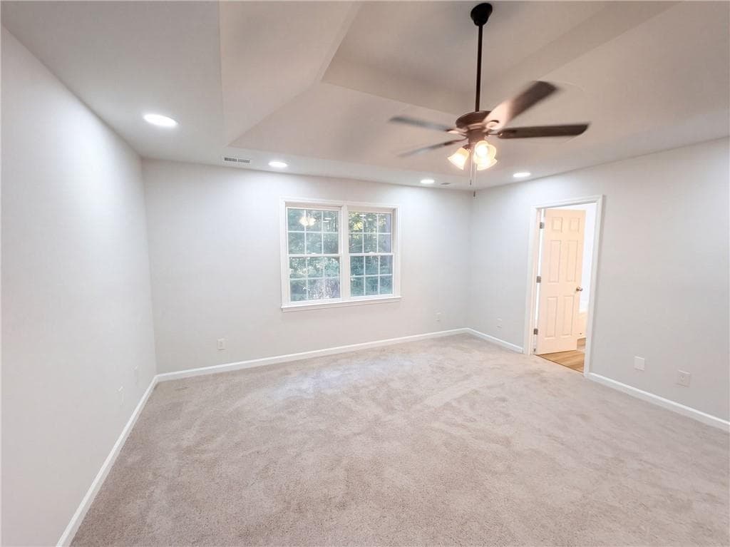 4 bedroom, 2 bathroom, 1,918 sq ft single family residence under contract at 1100 Timber Ridge Road, Watkinsville, GA 30677 — photo 4