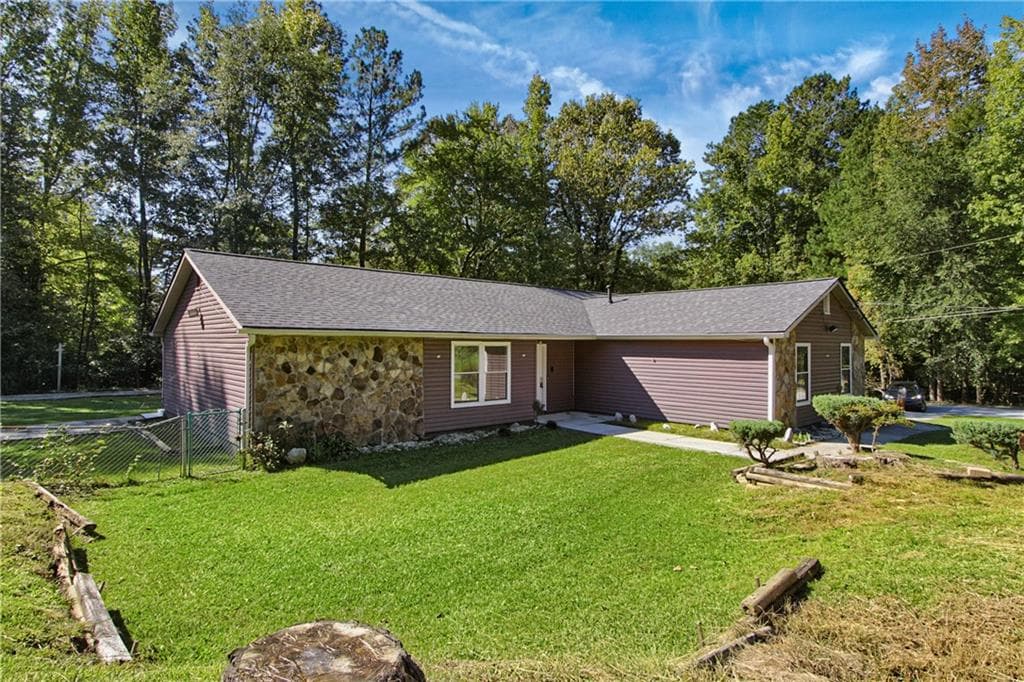 3 bedroom, 2 bathroom, 1,634 sq ft single family residence under contract at 5683 Cape Cod Lane, Lithonia, GA 30038