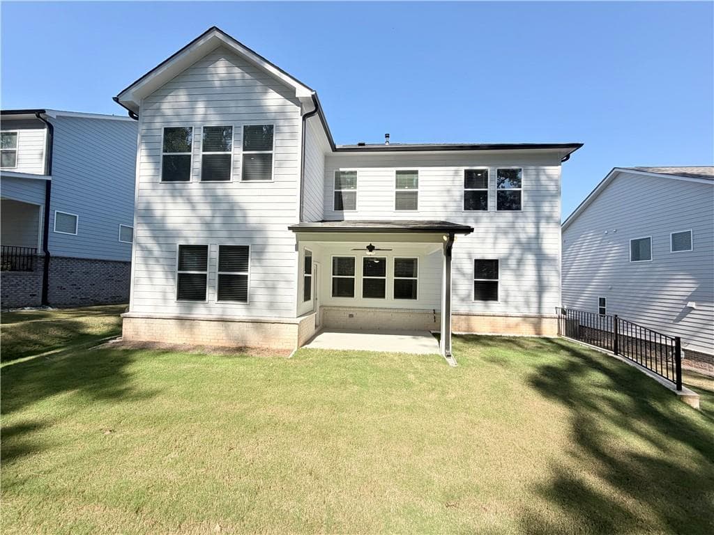 5 bedroom, 5 bathroom, 3,655 sq ft single family residence for sale at 3219 Shirecrest Lane, Dacula, GA 30019 — photo 5