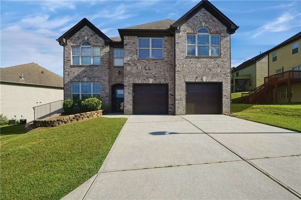 3 bedroom, 3 bathroom, 2,517 sq ft single family residence for sale at 6003 Providence Drive, Union City, GA 30291