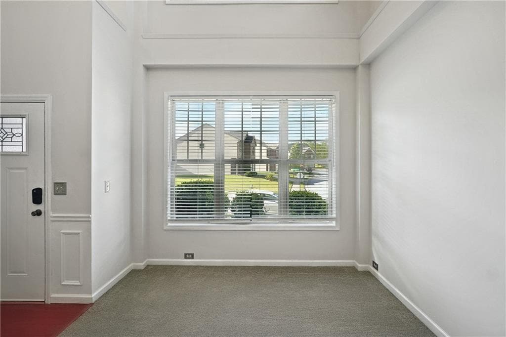 3 bedroom, 3 bathroom, 2,517 sq ft single family residence for sale at 6003 Providence Drive, Union City, GA 30291 — photo 7