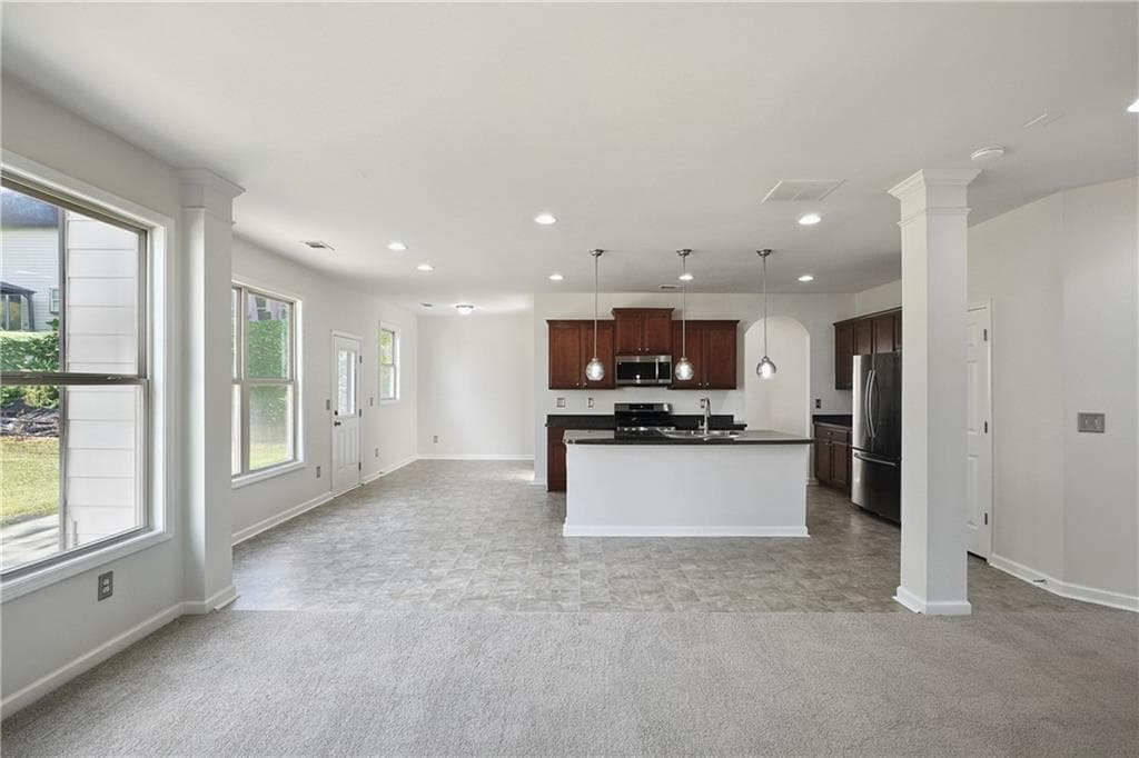 3 bedroom, 3 bathroom, 2,517 sq ft single family residence for sale at 6003 Providence Drive, Union City, GA 30291 — photo 9