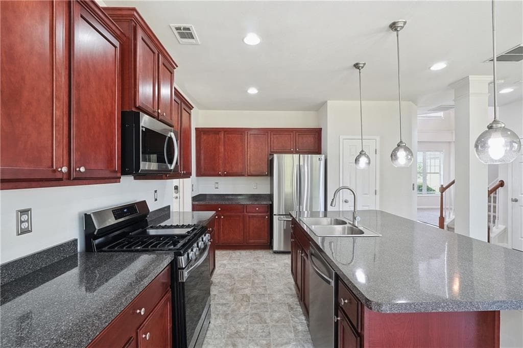3 bedroom, 3 bathroom, 2,517 sq ft single family residence for sale at 6003 Providence Drive, Union City, GA 30291 — photo 10