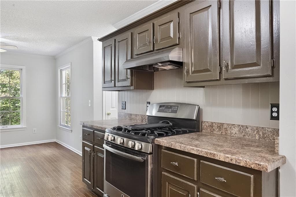 4 bedroom, 3 bathroom, 2,522 sq ft single family residence for sale at 1077 Angel Lane, Powder Springs, GA 30127 — photo 2