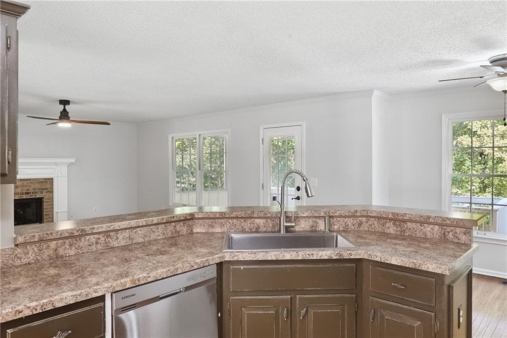4 bedroom, 3 bathroom, 2,522 sq ft single family residence for sale at 1077 Angel Lane, Powder Springs, GA 30127 — photo 8