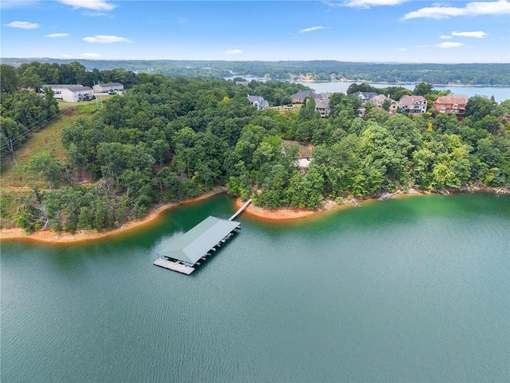 5 bedroom, 6 bathroom, 5,180 sq ft single family residence for rent at 2819 NE Point Overlook, Gainesville, GA 30501 for $5,900 a month — photo 7