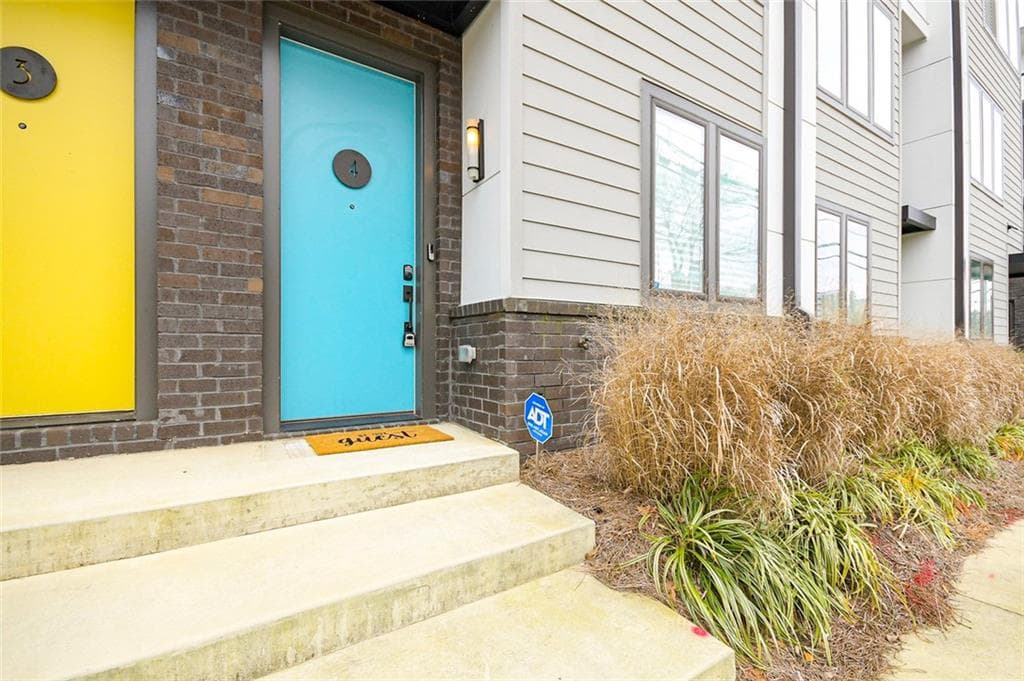 3 bedroom, 3 bathroom, 1,464 sq ft townhouse for rent at 415 Gartrell Street 4, Atlanta, GA 30339 for $3,500 a month — photo 1 of 32