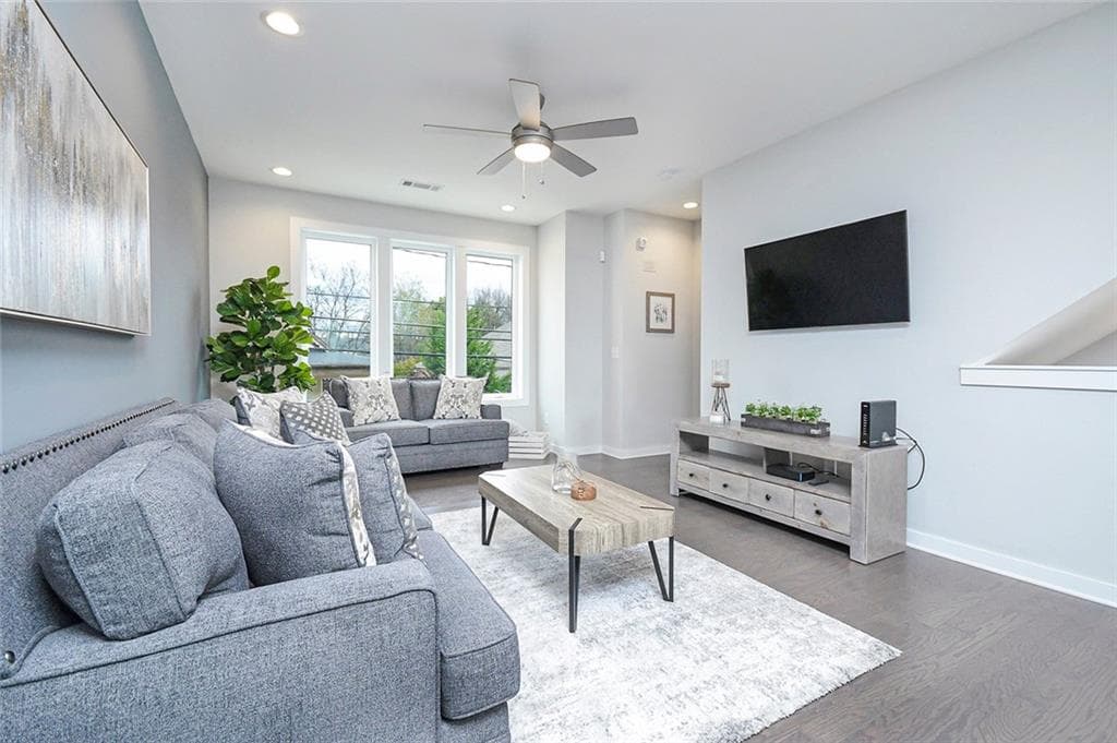 3 bedroom, 3 bathroom, 1,464 sq ft townhouse for rent at 415 Gartrell Street 4, Atlanta, GA 30339 for $3,500 a month — photo 5
