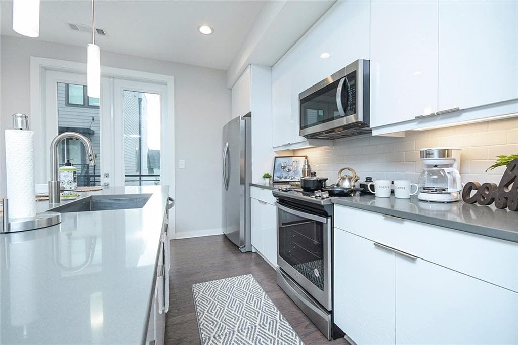 3 bedroom, 3 bathroom, 1,464 sq ft townhouse for rent at 415 Gartrell Street 4, Atlanta, GA 30339 for $3,500 a month — photo 10