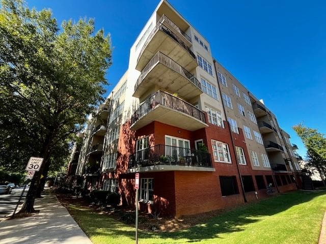 2 bedroom, 2 bathroom, 1,062 sq ft condominium for rent at 384 Ralph Mcgill Boulevard 401, Atlanta, GA 30312 for $2,495 a month — photo 1 of 12