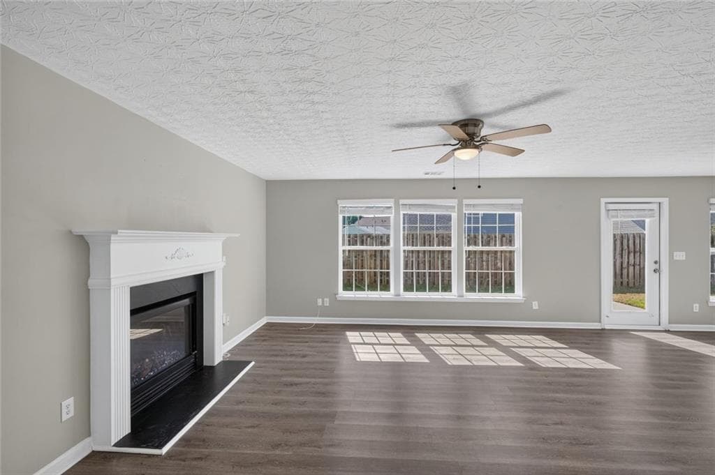 3 bedroom, 3 bathroom, 2,069 sq ft single family residence for rent at 48 Chalet Crossing, Dallas, GA 30132 for $1,975 a month — photo 5