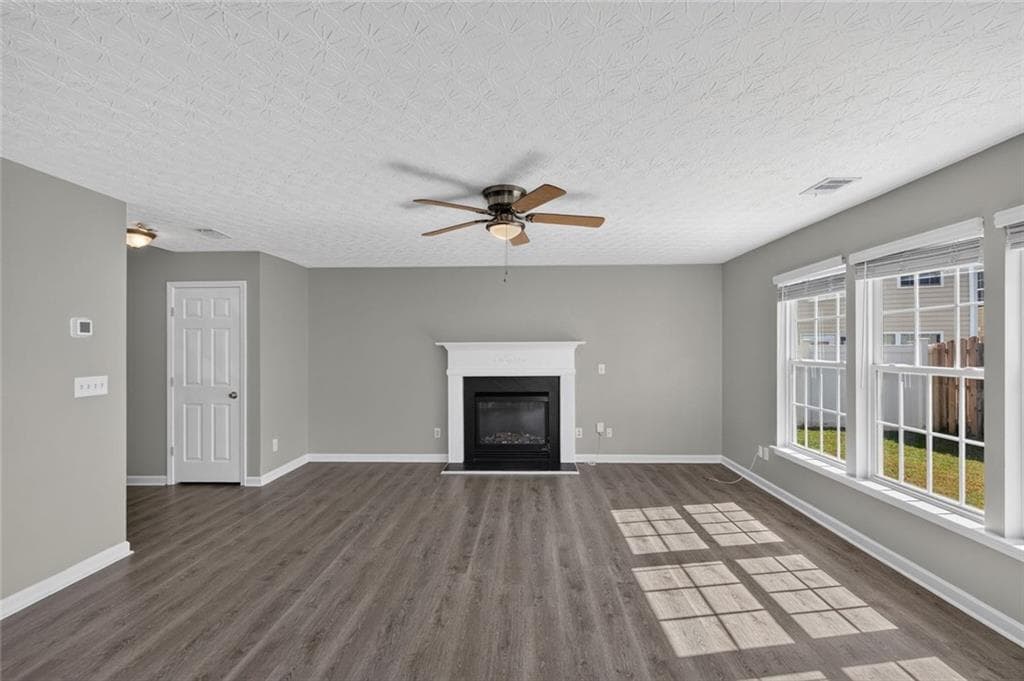 3 bedroom, 3 bathroom, 2,069 sq ft single family residence for rent at 48 Chalet Crossing, Dallas, GA 30132 for $1,975 a month — photo 6