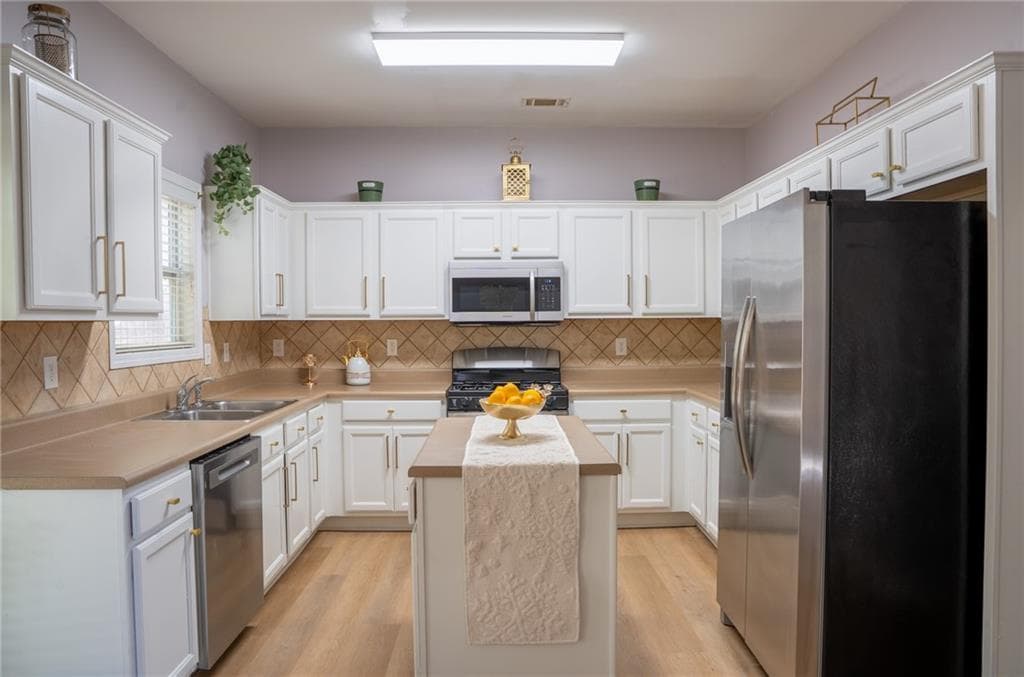 4 bedroom, 3 bathroom, 2,175 sq ft single family residence for rent at 1720 Rutland Pass Drive, Lawrenceville, GA 30045 for $2,150 a month — photo 9