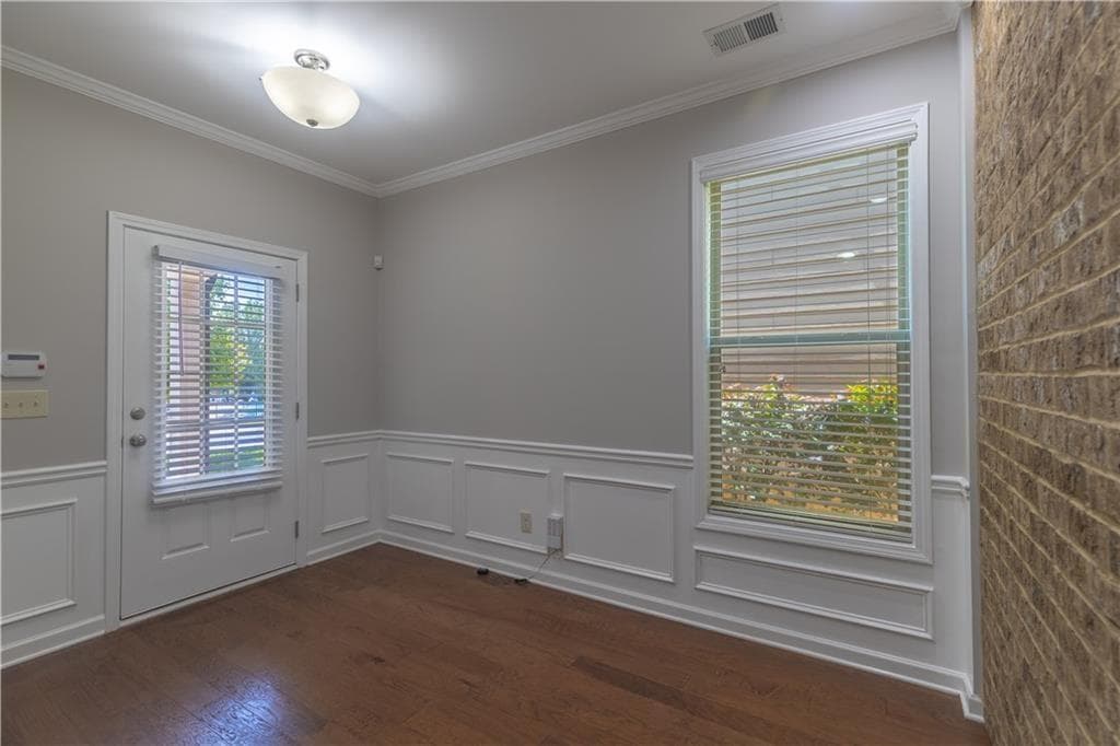 4 bedroom, 3 bathroom, 2,828 sq ft single family residence for rent at 5046 Apple Grove Road, Buford, GA 30519 for $2,400 a month — photo 4
