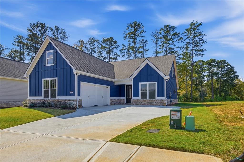 4 bedroom, 3 bathroom, 2,392 sq ft single family residence for sale at 76 Stonebriar Cove, Villa Rica, GA 30180 — photo 2