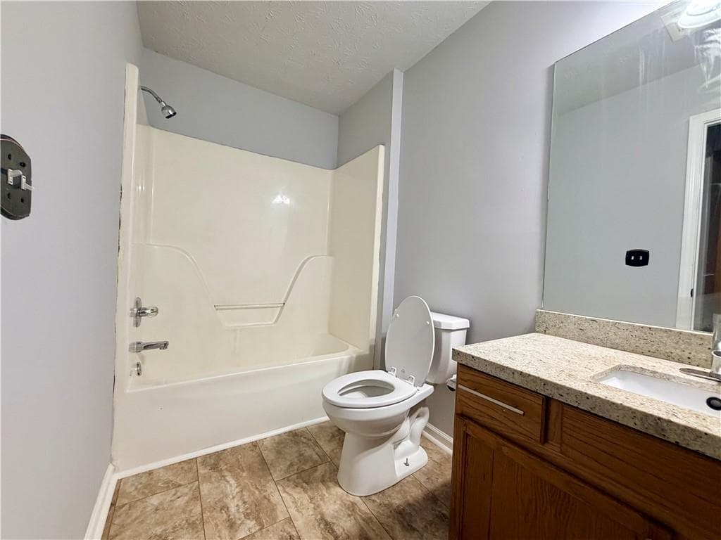 2 bedroom, 3 bathroom, 1,120 sq ft duplex for rent at 625 Baron Drive A, Monroe, GA 30655 for $1,400 a month — photo 9