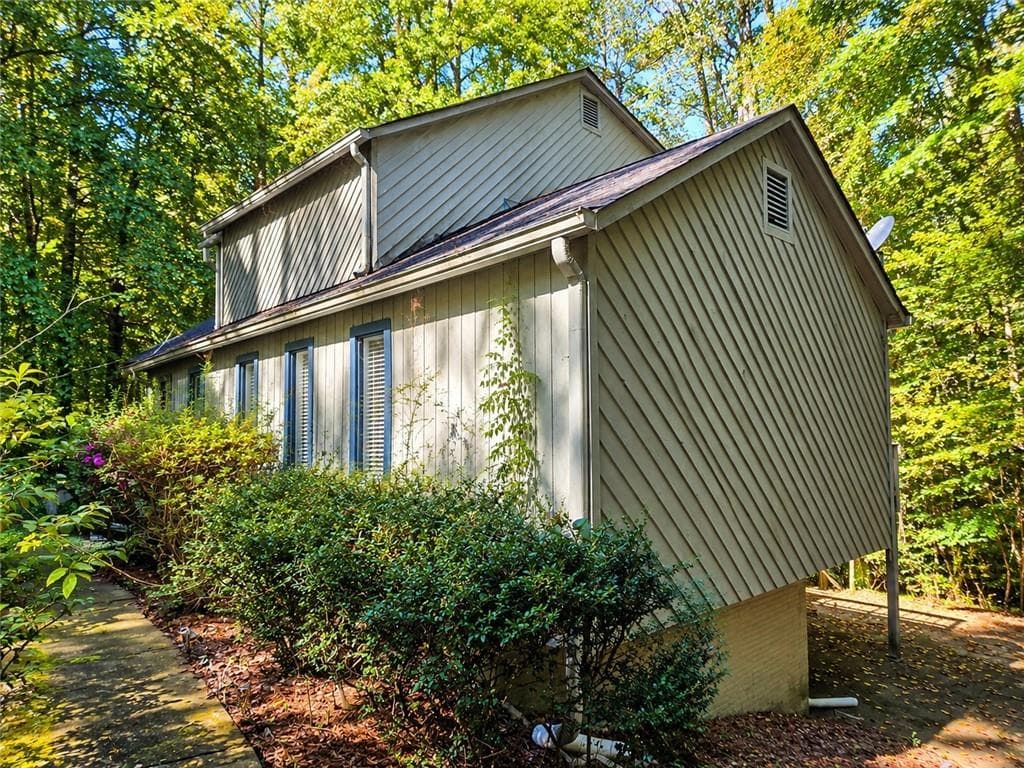 4 bedroom, 4 bathroom, 2,157 sq ft single family residence for sale at 225 Willow Bush Trace, Roswell, GA 30075 — photo 3