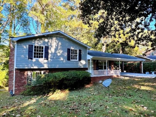 4 bedroom, 2 bathroom, 1,969 sq ft single family residence for rent at 1548 Darwen Lane, Tucker, GA 30084 for $2,295 a month — photo 1 of 9