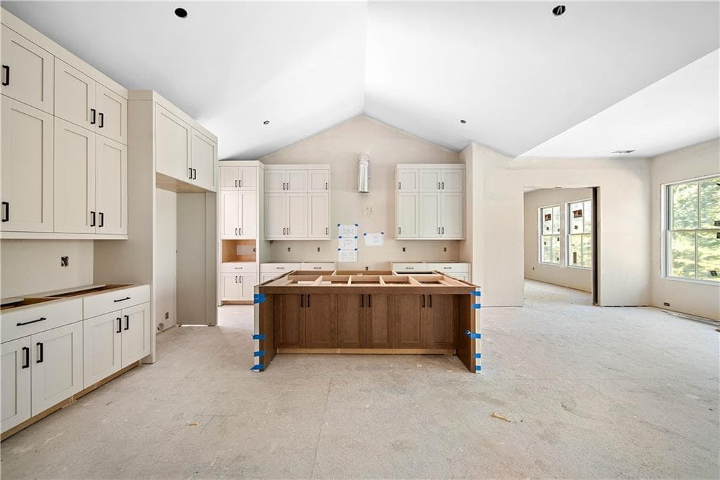 5 bedroom, 6 bathroom, 5,443 sq ft single family residence for sale at 915 Ebenezer Lane, Milton, GA 30075 — photo 5