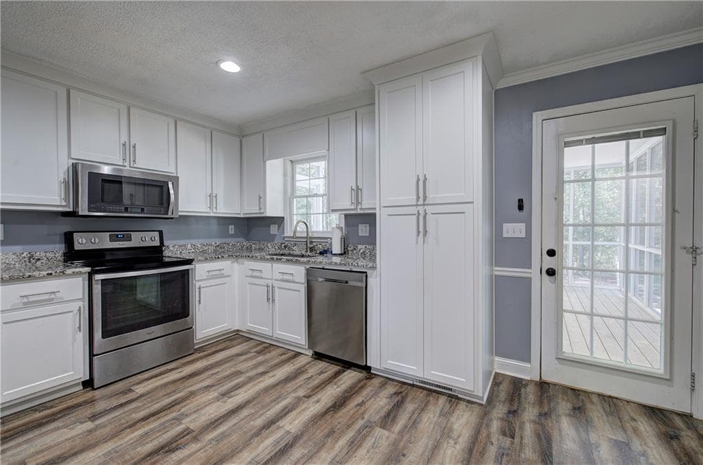 4 bedroom, 4 bathroom, 3,024 sq ft single family residence under contract at 265 Cedar Creek Road, Cartersville, GA 30121 — photo 9