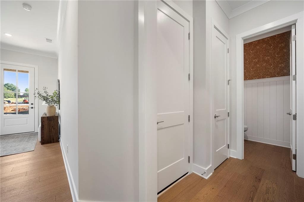 4 bedroom, 4 bathroom, 2,571 sq ft single family residence for sale at 2135 Fern Circle, Alpharetta, GA 30076 — photo 7