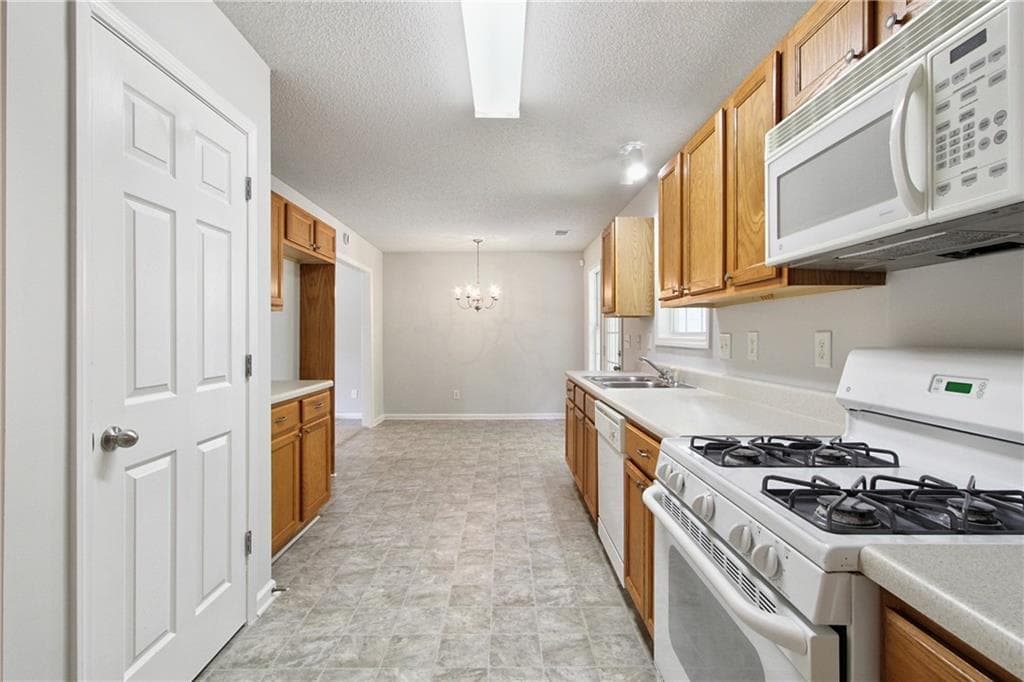 3 bedroom, 3 bathroom, 1,456 sq ft single family residence for sale at 273 Rosemont Court, Hiram, GA 30141 — photo 9