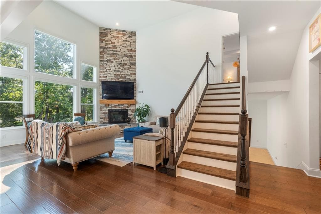 4 bedroom, 4 bathroom, 3,142 sq ft single family residence for rent at 8110 Scenic Ridge Way, Ball Ground, GA 30107 for $3,300 a month — photo 10
