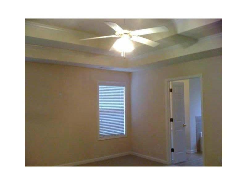 4 bedroom, 3 bathroom, 2,674 sq ft single family residence for rent at 3555 Stoneleigh Run Drive 3555, Buford, GA 30519 for $2,300 a month — photo 7