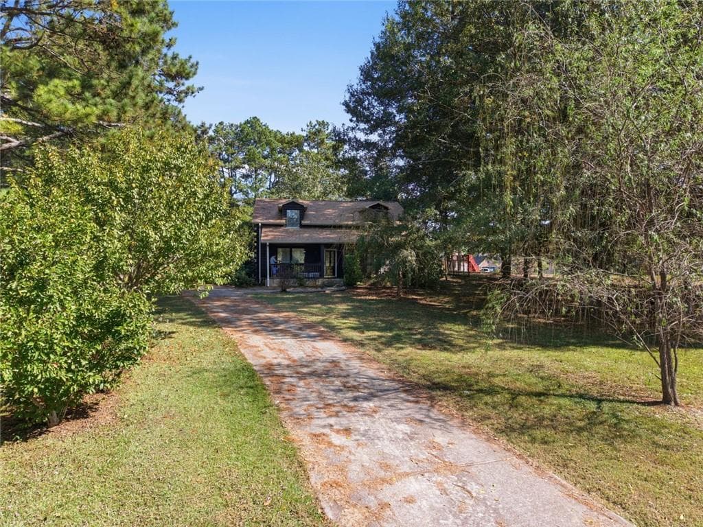 3 bedroom, 2 bathroom, 2,200 sq ft single family residence for sale at 432 Valley Drive, Cedartown, GA 30125 — photo 9