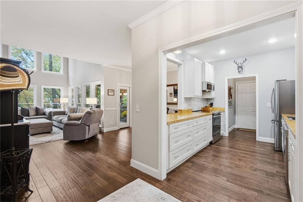 4 bedroom, 4 bathroom, 2,905 sq ft single family residence for sale at 77 Raccoon Run Lane, Big Canoe, GA 30143 — photo 8