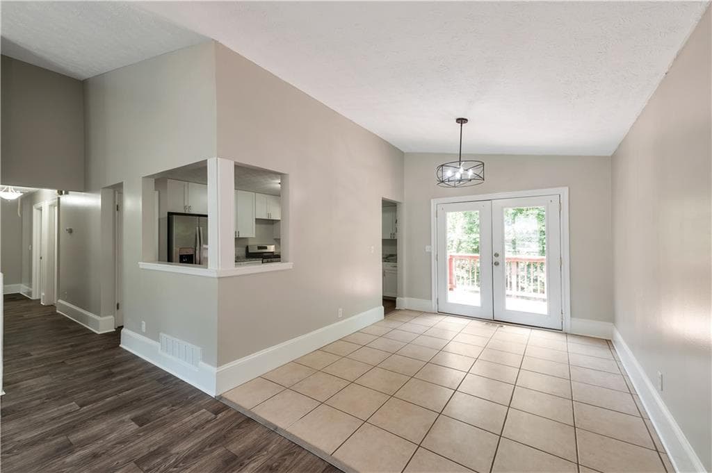 5 bedroom, 3 bathroom, 2,624 sq ft single family residence for rent at 4720 Jamerson Forest Circle, Marietta, GA 30066 for $2,795 a month — photo 6