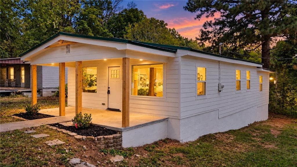 3 bedroom, 1 bathroom, 1,176 sq ft single family residence for sale at 1051 Cavender Road, Dalton, GA 30721 — photo 7