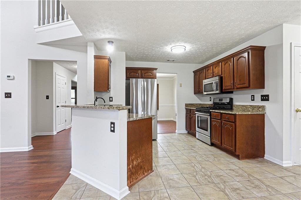 3 bedroom, 3 bathroom, 2,045 sq ft single family residence for sale at 5713 Mill View Way, Lithonia, GA 30038 — photo 2