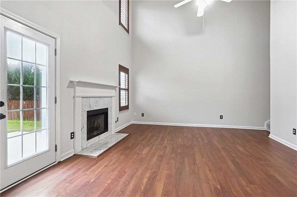 3 bedroom, 3 bathroom, 2,045 sq ft single family residence for sale at 5713 Mill View Way, Lithonia, GA 30038 — photo 3
